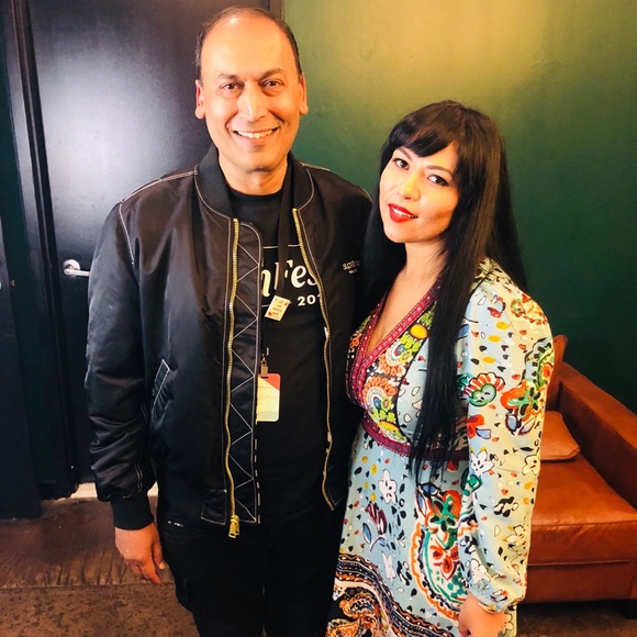 Poshfest Speaker. IG @theeelorena  @chictowear - Picture 3 of 14